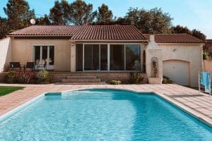 location maison avec piscine pour anniversaire
